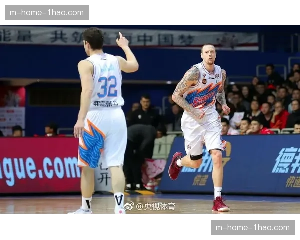 公牛主场战绩十八胜二十二负，对阵魔术历史交锋占优